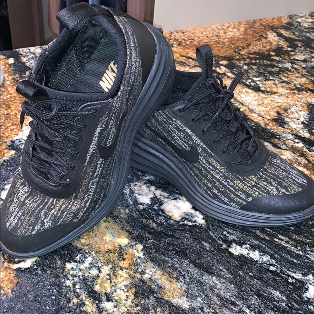 Nike Lunarlon wedge sneaker